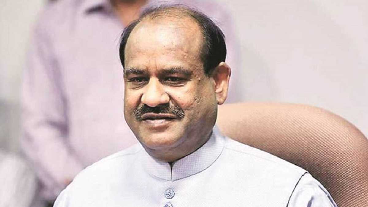 आरटीआई का लक्ष्य पारदर्शिता लाना तथा नागरिकों को सशक्त बनाना है : बिरला